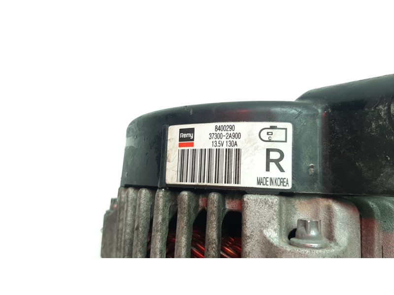 Recambio de alternador para kia stonic (ybcuv) 1.2 cat referencia OEM IAM 373002A900 ALF390123HQ 