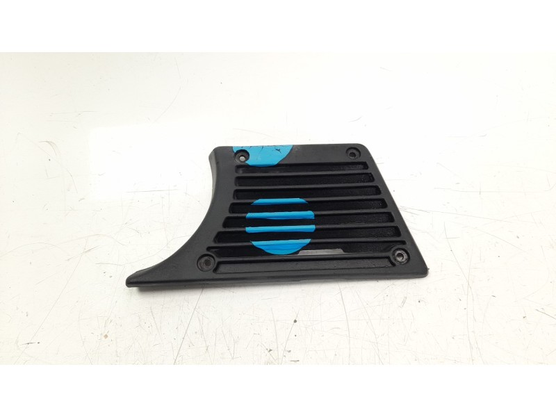Recambio de moldura para nissan patrol (k/w260) largo ta referencia OEM IAM 75813G9600  