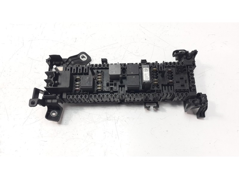 Recambio de caja reles / fusibles para mercedes-benz clase cla (w117) cla 180 (117.342) referencia OEM IAM A2465402714  