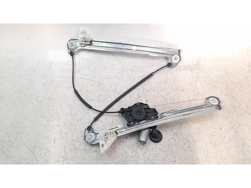 Recambio de elevalunas delantero izquierdo para mazda 3 berlina (bp) evolution referencia OEM IAM BCJH59590A  
