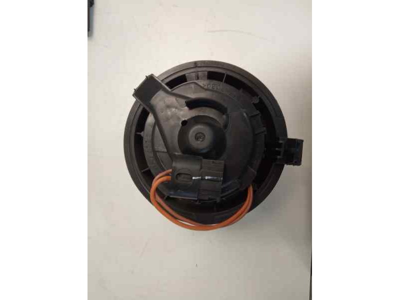 Recambio de ventilador calefaccion para renault clio iv referencia OEM IAM T1029527H  