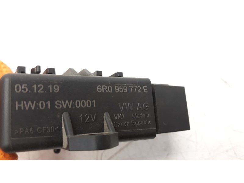 Recambio de modulo electronico para skoda fabia 1.0 tsi referencia OEM IAM 6R0959772E  