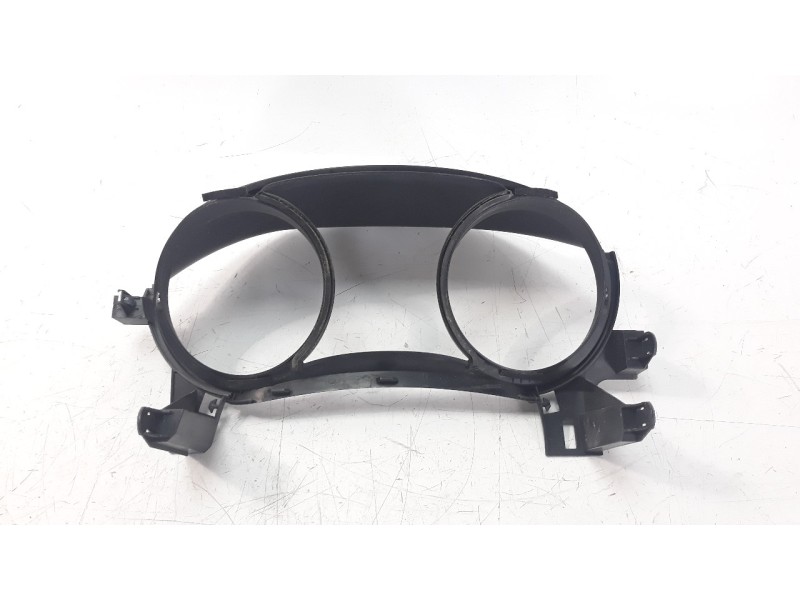 Recambio de moldura para nissan qashqai (j11) 1.6 dci turbodiesel cat referencia OEM IAM 682404EH0A  