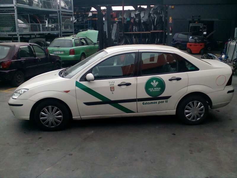 ford focus berlina (cak) del año 2004