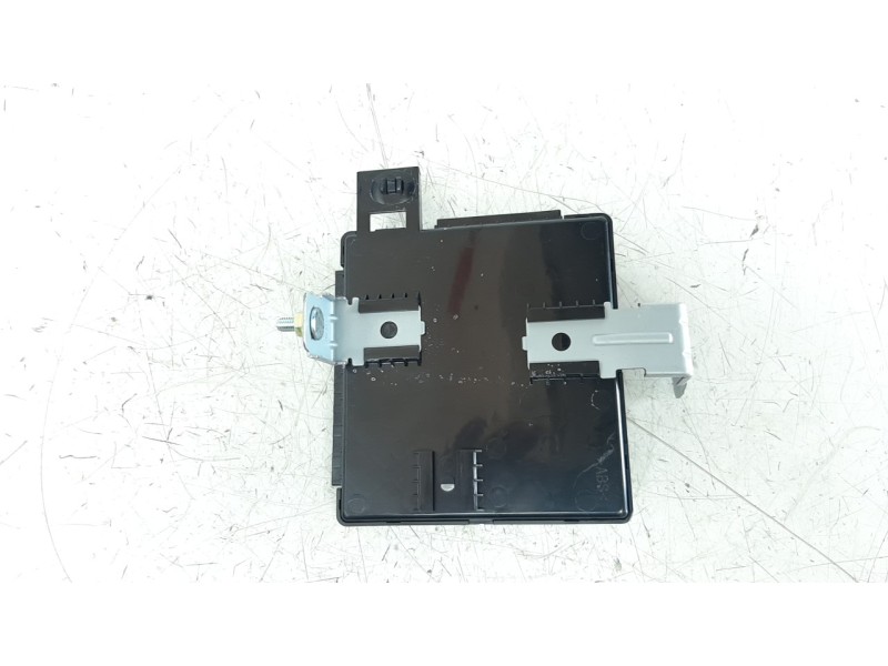 Recambio de modulo electronico para kia stonic (ybcuv) 1.0 tgdi cat referencia OEM IAM 954B0H8740  