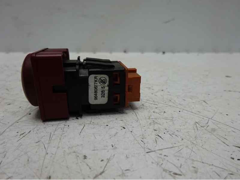 Recambio de warning para citroen c4 berlina sx referencia OEM IAM 96480877KR  