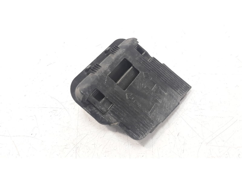 Recambio de moldura para toyota hilux (kun) referencia OEM IAM 629980K110  