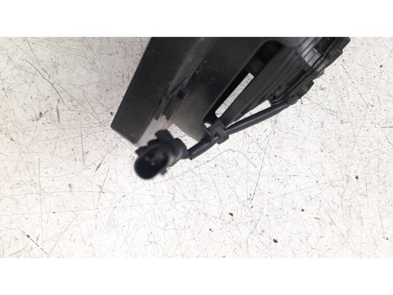 Recambio de electroventilador para bmw r 1200 r r 1200 r referencia OEM IAM 8525108  