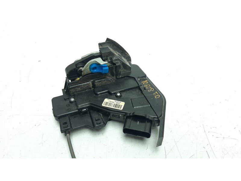 Recambio de cerradura puerta trasera derecha para kia stonic (ybcuv) 1.2 cat referencia OEM IAM 81420H8010  