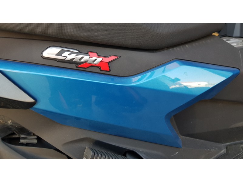 Recambio de moldura para bmw c 400 referencia OEM IAM 46638404658 46638558590 