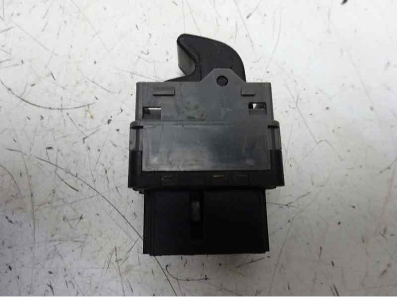 Recambio de mando elevalunas trasero izquierdo para peugeot 307 break/sw (s2) sw referencia OEM IAM   