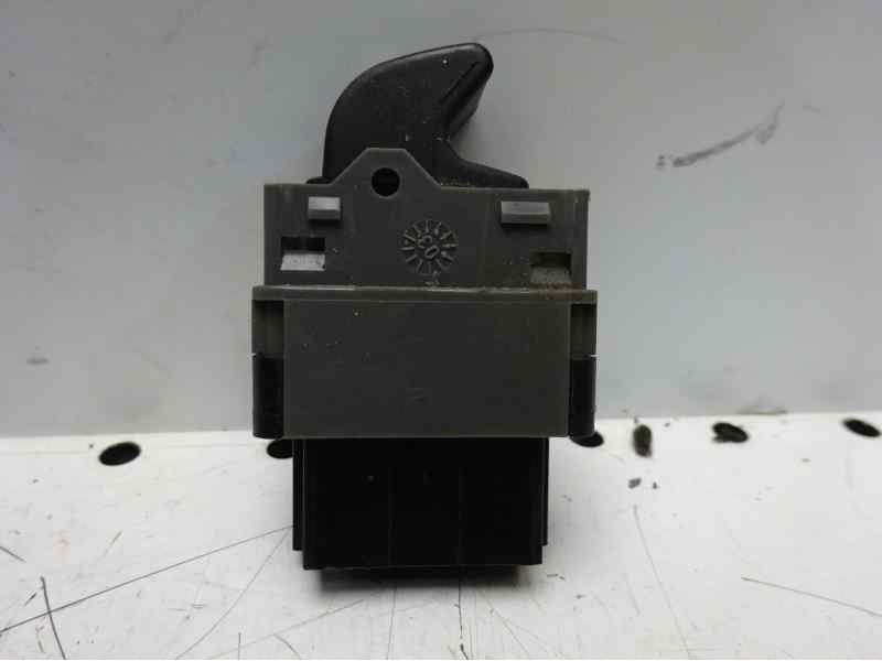 Recambio de mando elevalunas trasero izquierdo para peugeot 307 break/sw (s2) sw referencia OEM IAM   