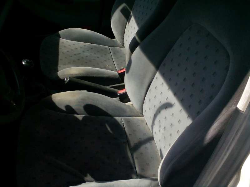 seat toledo (1m2) del año 2000