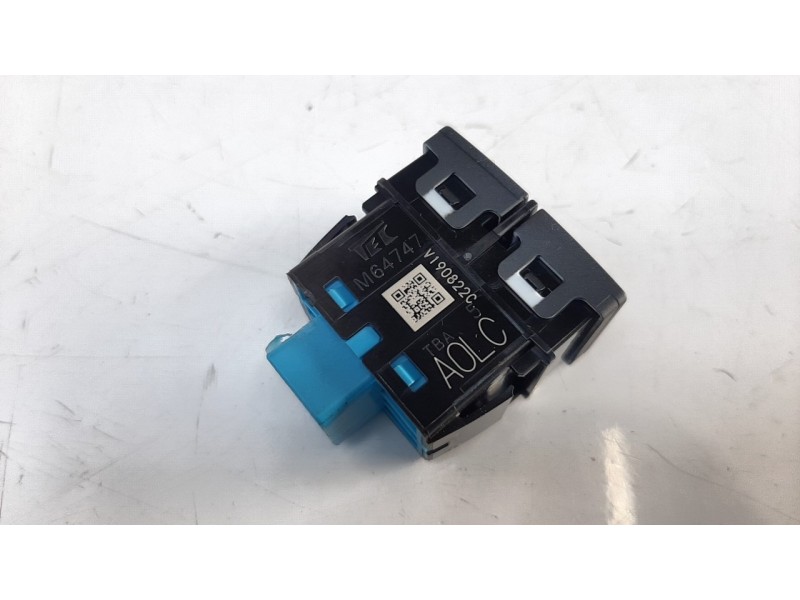 Recambio de interruptor para honda cr-v (rw) 2.0 i-mmd hybrid elegance 2wd referencia OEM IAM M64747  