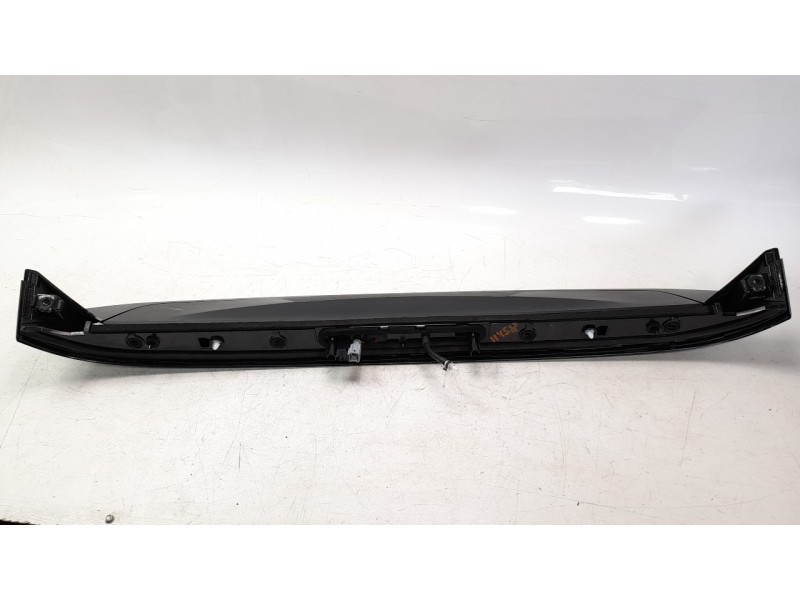 Recambio de aleron trasero para opel corsa f 1.2 referencia OEM IAM 9829272980  