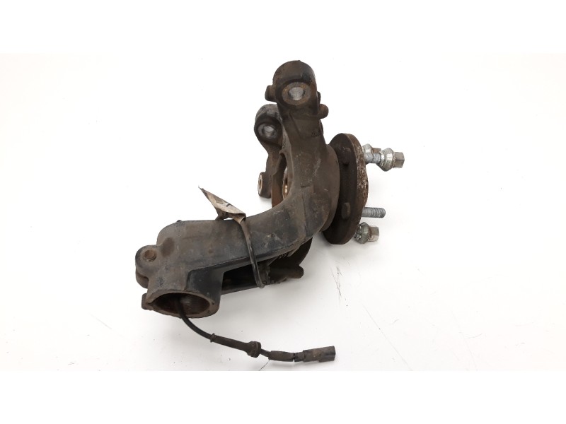 Recambio de mangueta delantera izquierda para ford mondeo ber. (ca2) ghia referencia OEM IAM 6G913K171A  