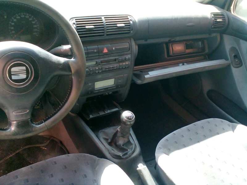 seat toledo (1m2) del año 2000