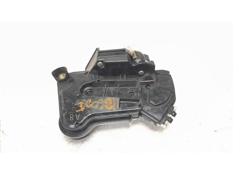 Recambio de cerradura puerta delantera izquierda para toyota prius+ advance referencia OEM IAM 6904053140  