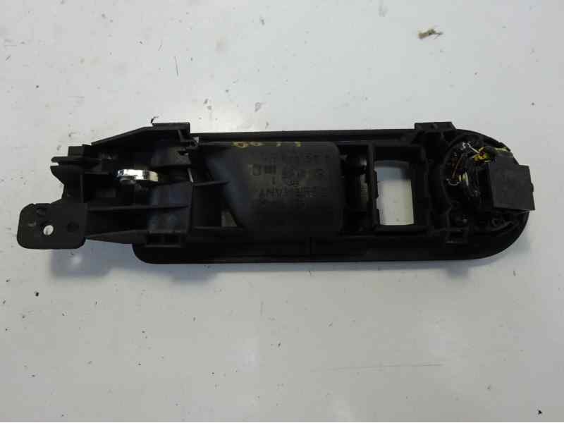 Recambio de maneta interior trasera derecha para volkswagen passat berlina (3b3) executive referencia OEM IAM 3B0839114  