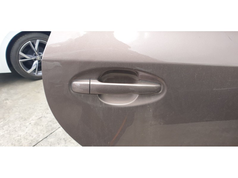 Recambio de maneta exterior trasera derecha para toyota prius+ advance referencia OEM IAM 6920347020  