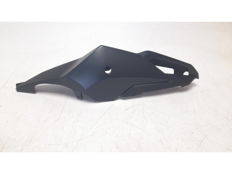 Recambio de moldura para honda cb 650r cb 650r referencia OEM IAM 77241MKYD500  