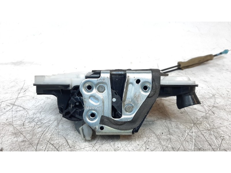 Recambio de cerradura puerta delantera derecha para toyota prius+ advance referencia OEM IAM 6903062010  