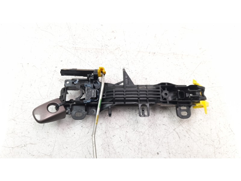 Recambio de maneta exterior delantera izquierda para toyota prius+ advance referencia OEM IAM 6921174020A1  