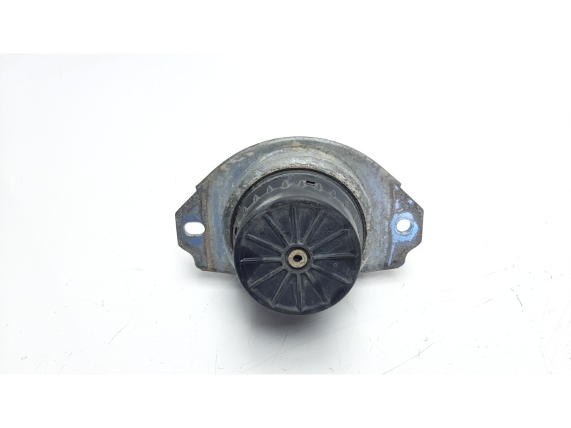 Recambio de soporte motor izquierdo para land rover discovery 4 3.0 td v6 cat referencia OEM IAM AH226A003BA  