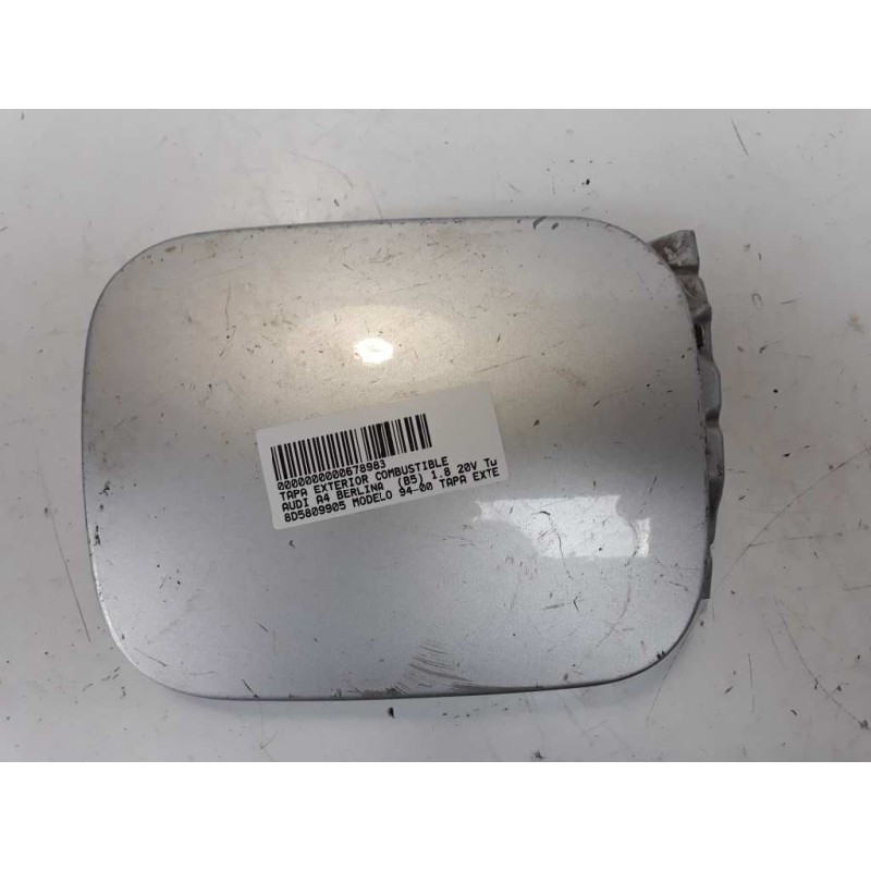 Recambio de tapa exterior combustible para audi a4 berlina (b5) 1.8 20v turbo referencia OEM IAM 8D5809905  