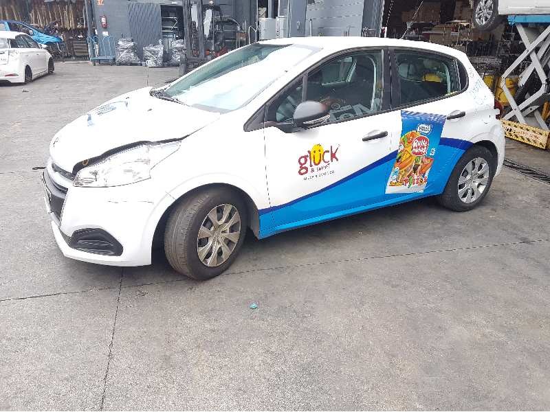 peugeot 208 del año 2015