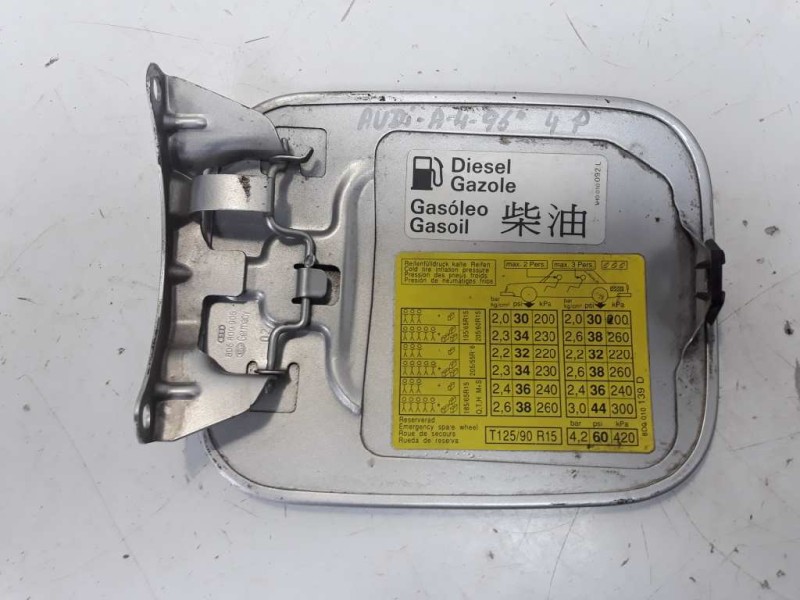 Recambio de tapa exterior combustible para audi a4 berlina (b5) 1.8 20v turbo referencia OEM IAM 8D5809905  