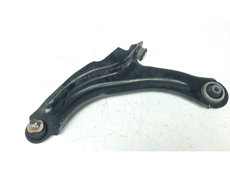 Recambio de brazo suspension inferior delantero izquierdo para renault clio iv 1.5 dci diesel fap referencia OEM IAM 545050399R 