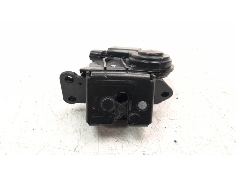 Recambio de cerradura maletero / porton para toyota prius+ advance referencia OEM IAM 6935028151  