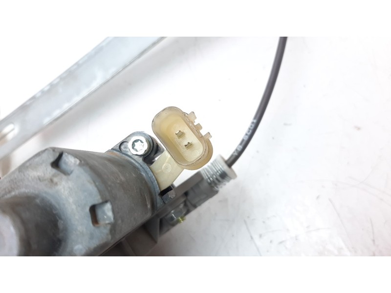 Recambio de elevalunas trasero izquierdo para kia stonic (ybcuv) 1.2 cat referencia OEM IAM 83401H8000  