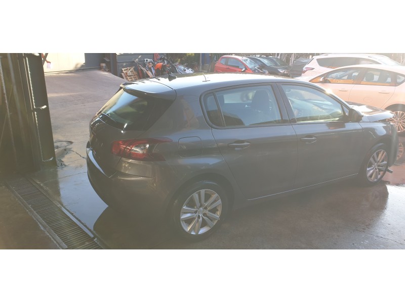 peugeot 308 del año 2021