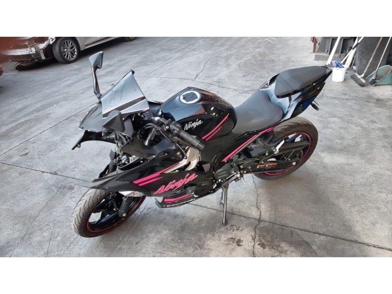 kawasaki ninja 400 del año 2019