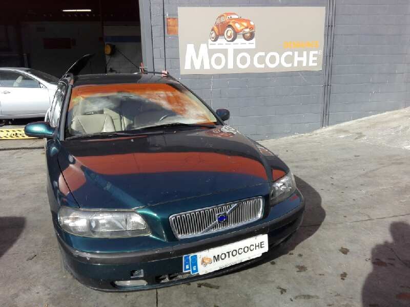 volvo v70 familiar del año 2000