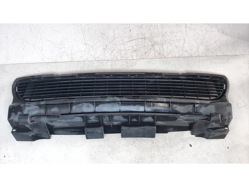 Recambio de rejilla paragolpes central para mercedes-benz clase a (w169) a 180 cdi exclusive edition (169.307) referencia OEM IA