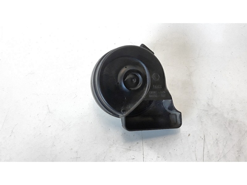 Recambio de claxon para renault captur ii 1.0 tce referencia OEM IAM 256105229R  