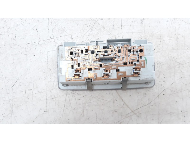 Recambio de luz interior para opel crossland x excellence referencia OEM IAM 39027174  