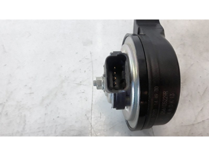 Recambio de claxon para renault captur ii 1.0 tce referencia OEM IAM 256105229R  