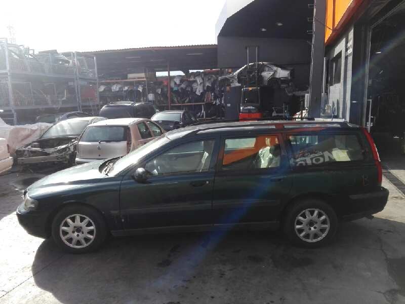 volvo v70 familiar del año 2000