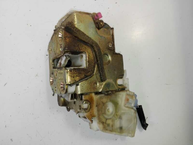 Recambio de cerradura puerta trasera izquierda para nissan pick-up (d22) 2.5 16v turbodiesel cat referencia OEM IAM   