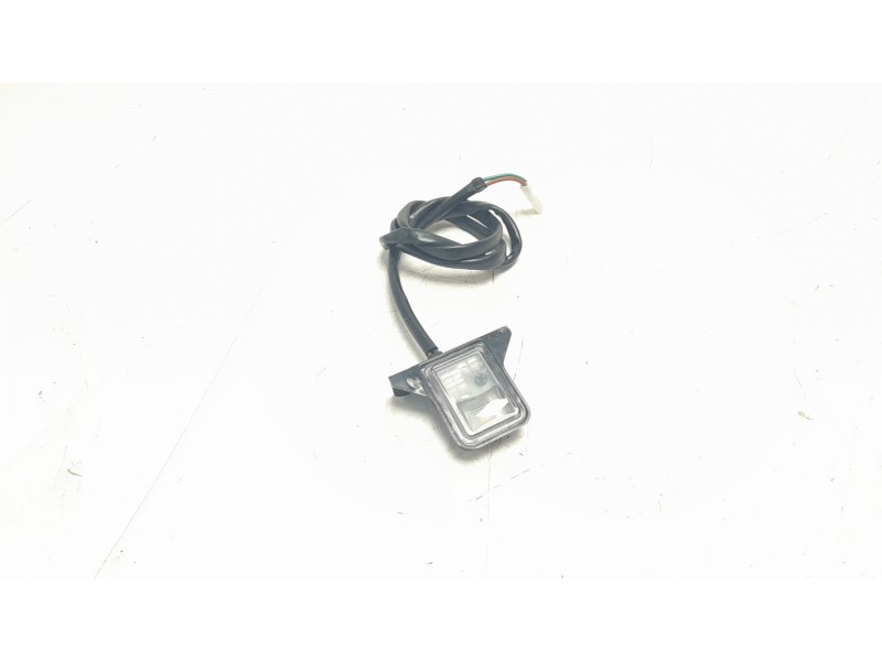 Recambio de piloto matricula para honda cb 650r cb 650r referencia OEM IAM 33720MKYD51  