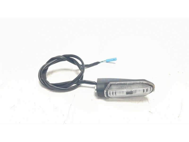 Recambio de piloto trasero derecho para honda cb 650r cb 650r referencia OEM IAM 33600MKYD51  