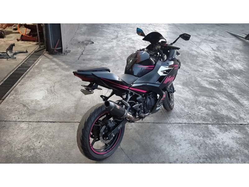 kawasaki ninja 400 del año 2019