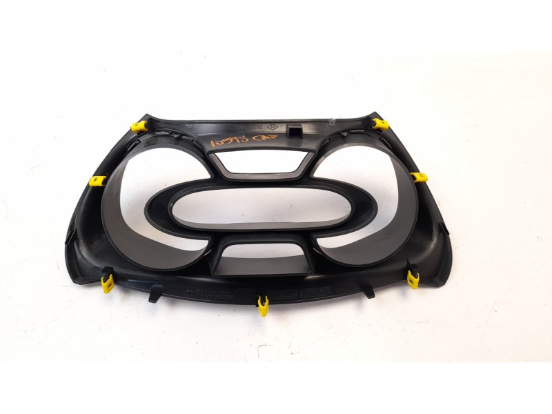 Recambio de moldura para renault captur 1.5 dci diesel fap energy referencia OEM IAM 682504768R  