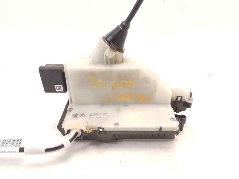 Recambio de cerradura puerta trasera izquierda para peugeot 208 style referencia OEM IAM 9812501280  
