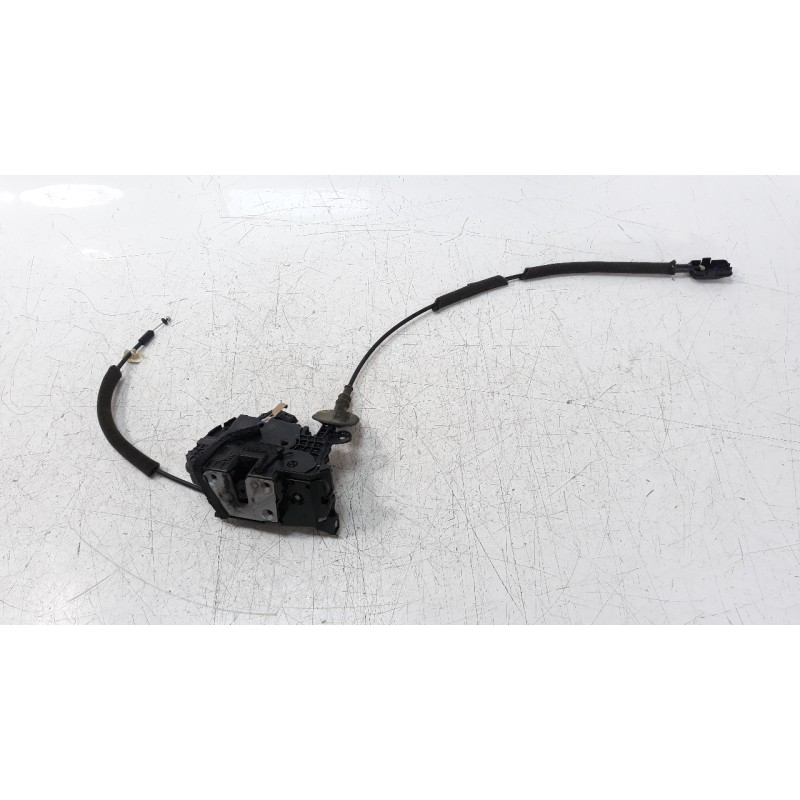Recambio de cerradura puerta trasera izquierda para renault captur 1.5 dci diesel fap energy referencia OEM IAM 825019935R  