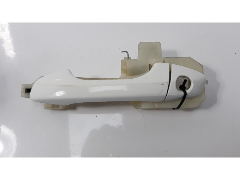 Recambio de maneta exterior delantera izquierda para kia stonic (ybcuv) 1.2 cat referencia OEM IAM 82655H8000  